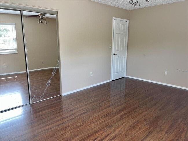 Building Photo - 6902 San Mateo Ct