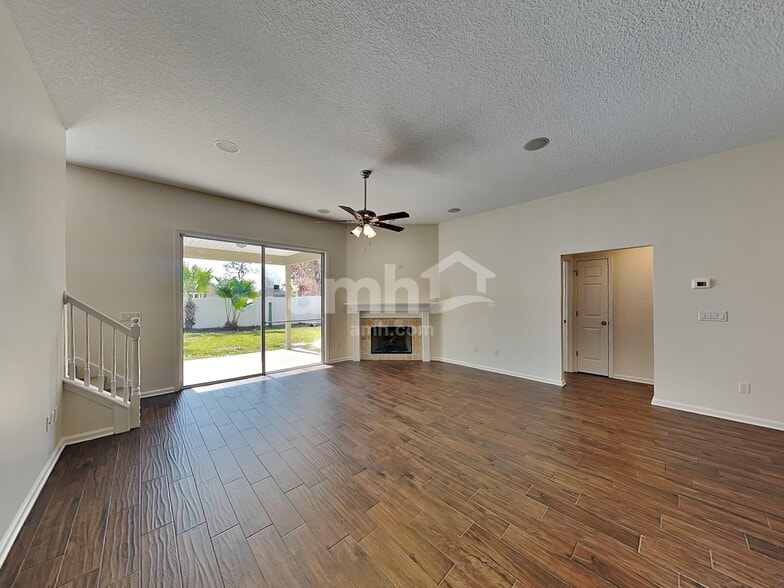 Building Photo - 3111 Stonebrier Ridge Dr