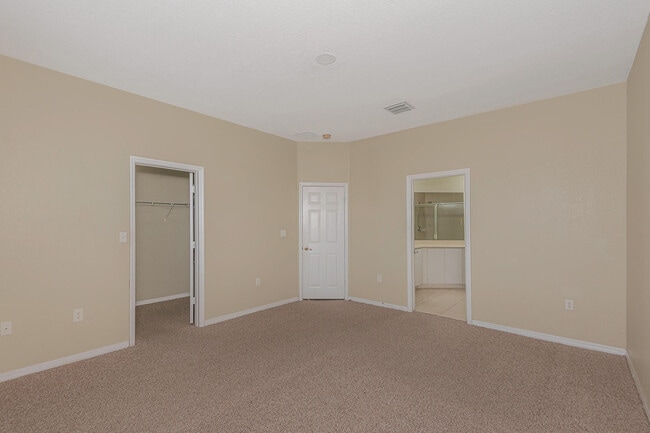 Building Photo - 13117 SW 44th St