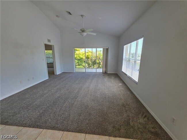 Building Photo - 2261 Somerset Ridge Dr
