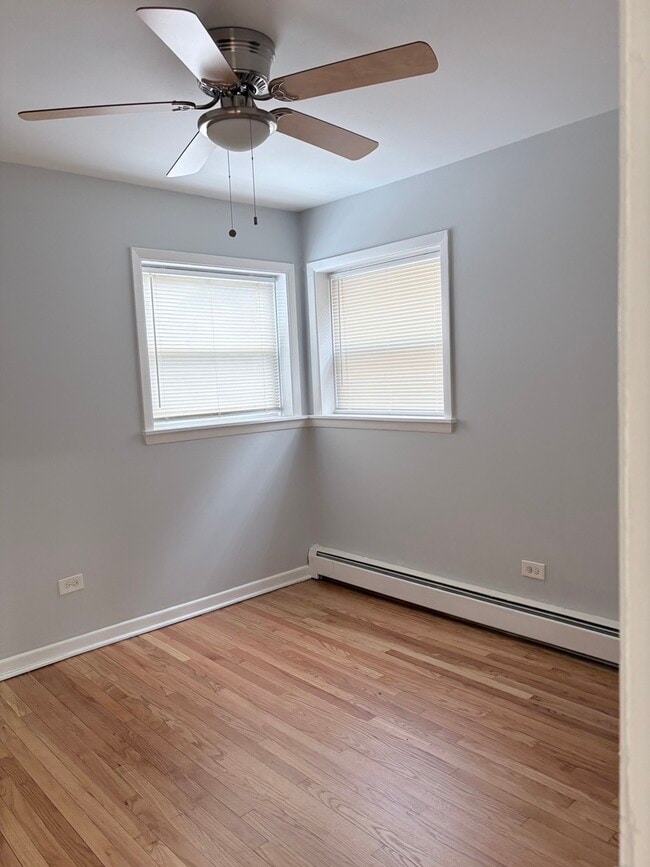 Building Photo - 16 W Terrace St