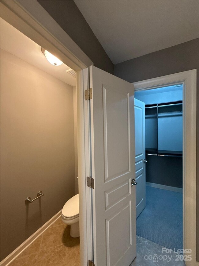 Building Photo - 2225 Camalier Ln