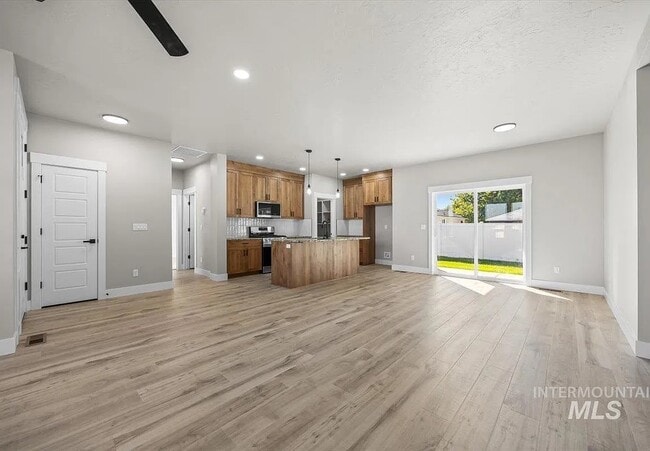 Building Photo - 1208 NW 20th St