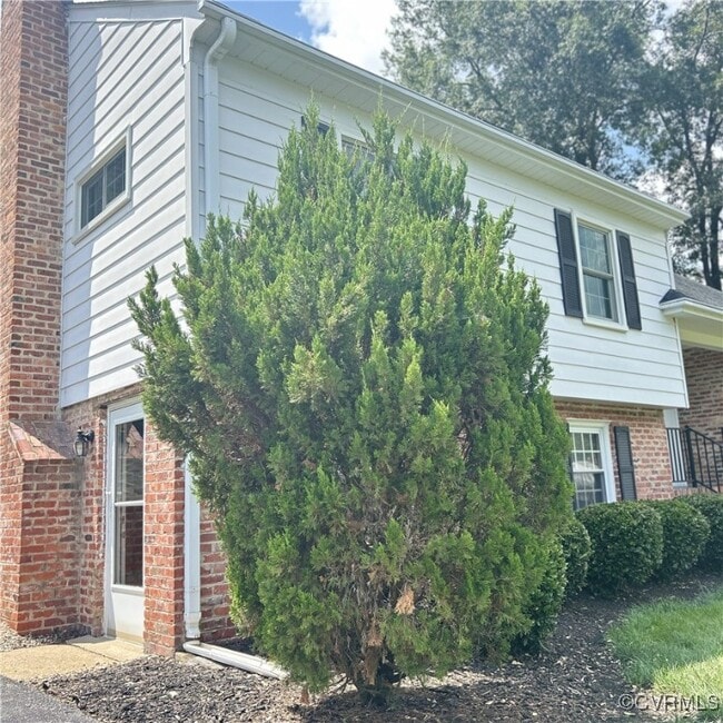 Building Photo - 1404 Stoneycreek Dr