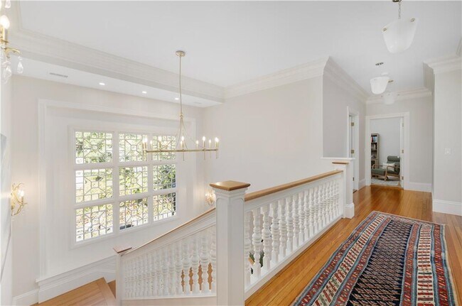 Building Photo - 7 Red Cross Ave