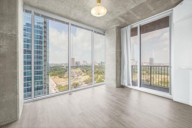 Building Photo - 5925 Almeda Rd