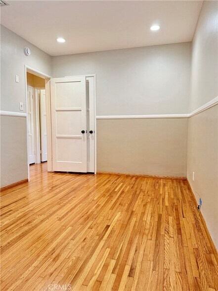 Building Photo - 828 N Pass Ave