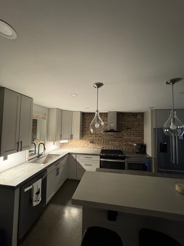 Building Photo - 869 Starr Hill Rd