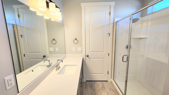 Building Photo - 2773 Tower Ml Wy