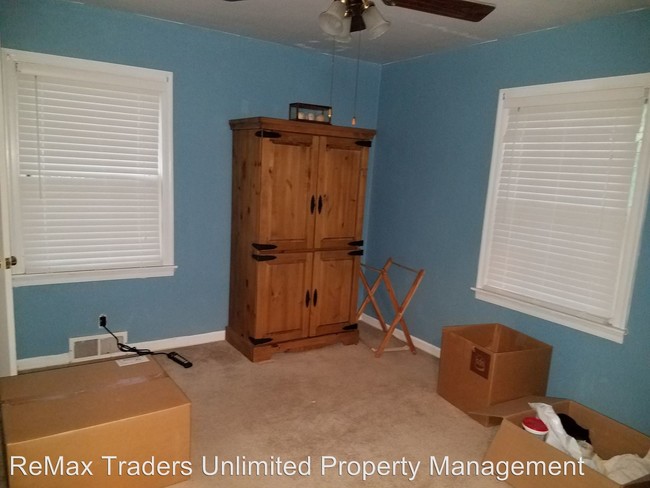 Building Photo - 309 E Frances Ave