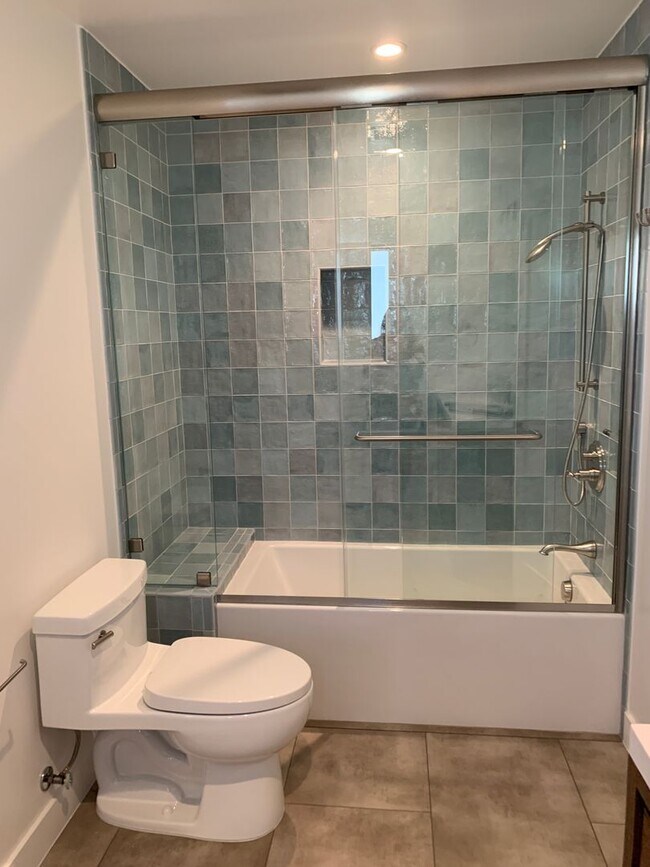 Building Photo - Clear Point Home - Ventura- Ocean Views - 4+3.5