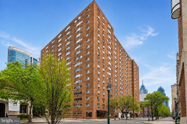 Building Photo - 2101 Chestnut St