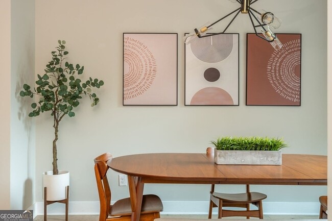 Building Photo - 699 Vidalia Ln