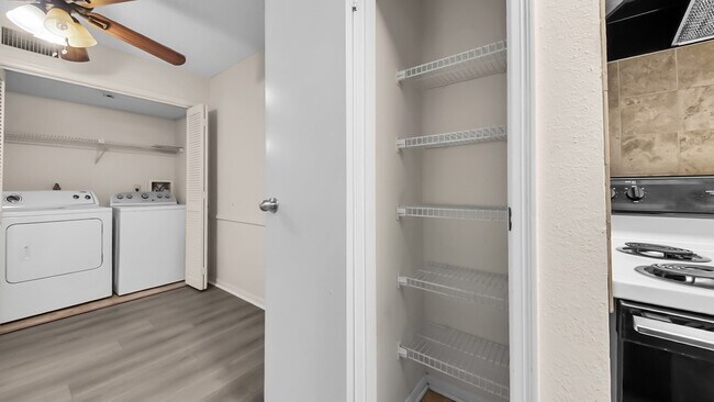 Building Photo - 2120 El Paseo St