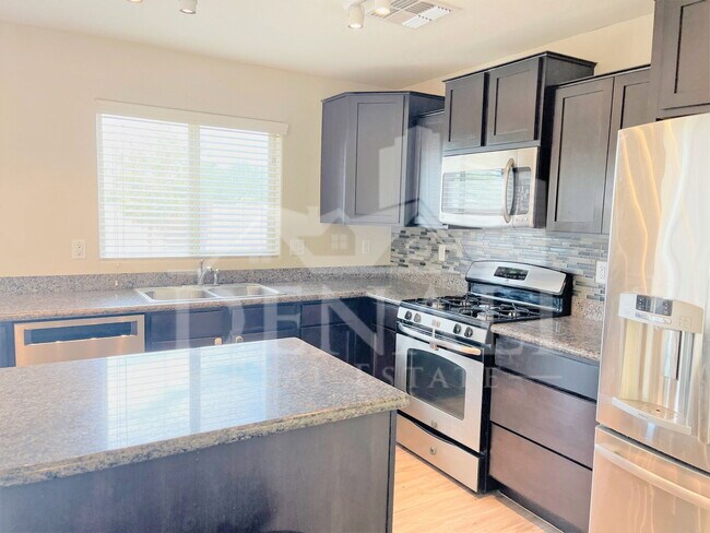 Building Photo - 7826 S Peppertree Dr