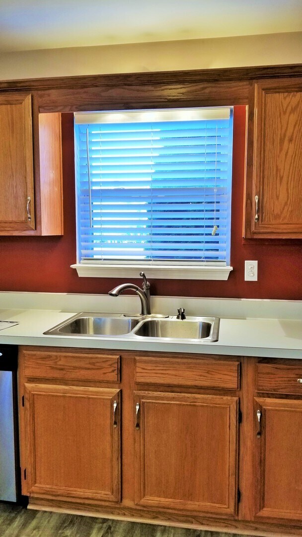 Building Photo - YOU CAN STOP YOUR SEARCH! Lyndon Rental with 3 Bedrooms, 2 Full Baths, Cape Cod Dollhouse, FOR RENT!