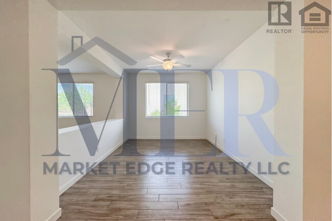 Building Photo - 2Bed/2Bath Gated Turnkey Home in Wickenbur...