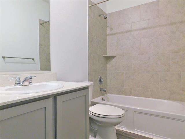 Building Photo - 1720 Da Vinci Dr