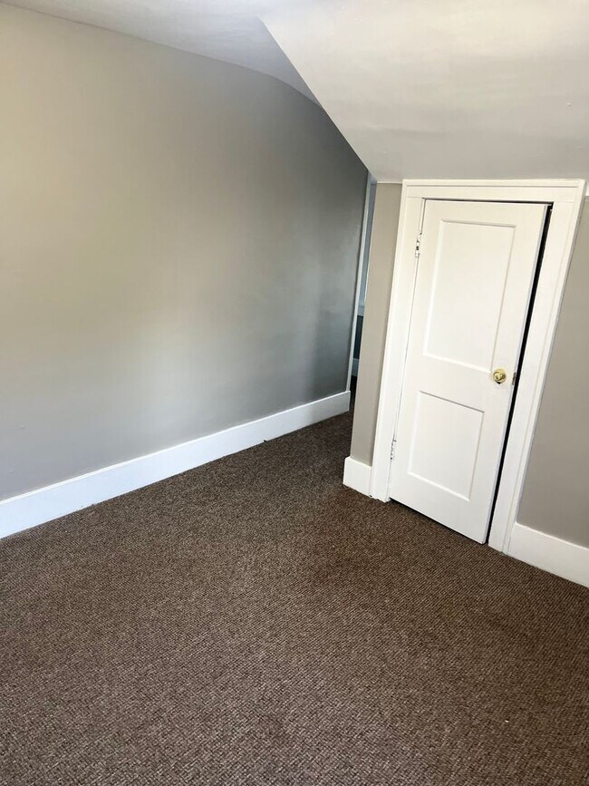 Building Photo - 2215 17th St