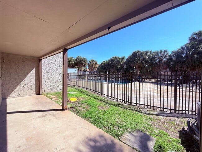 Building Photo - 6332 Newtown Cir