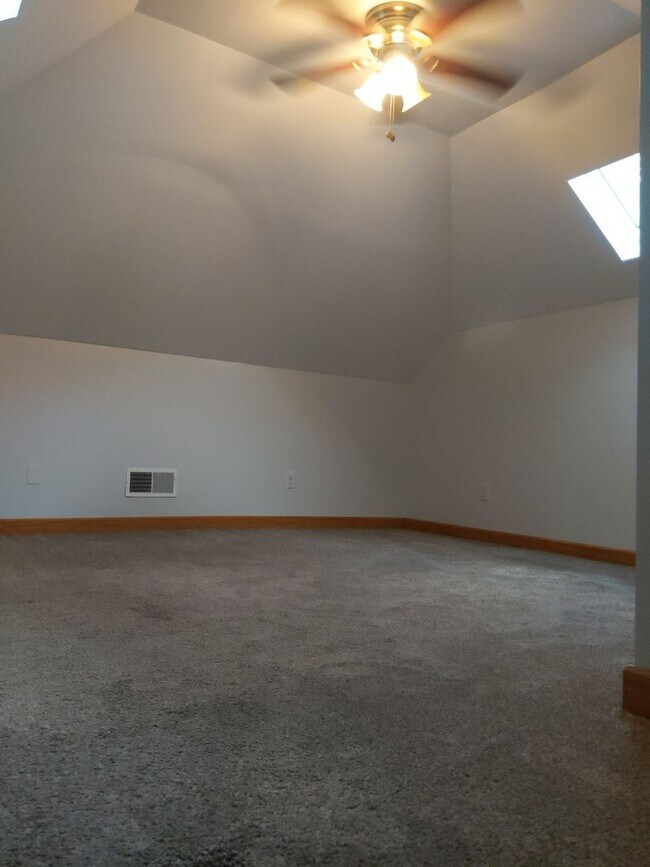Building Photo - 2841 N 45th St