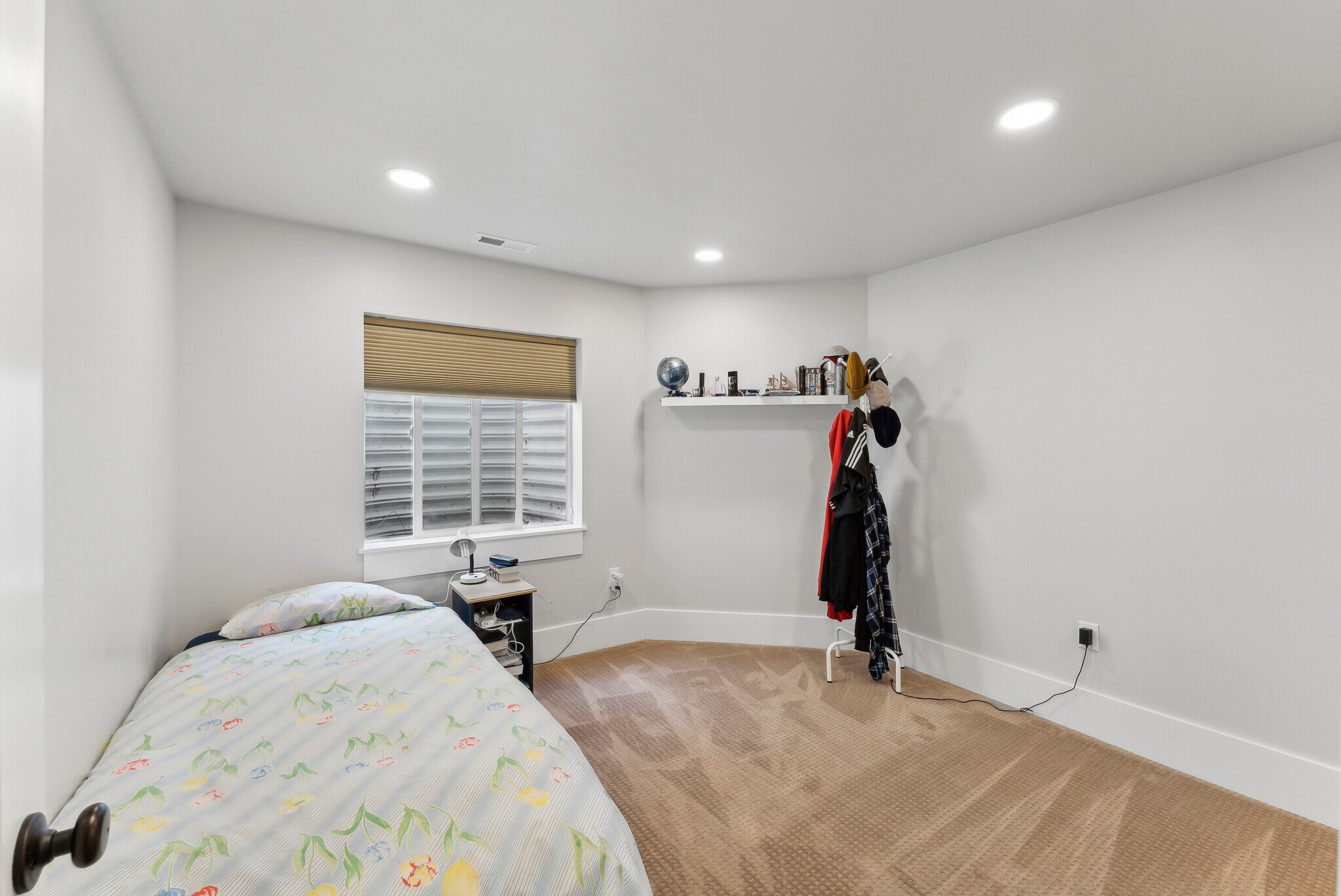 Downstairs bedroom 2 - 1044 E Wood Ave