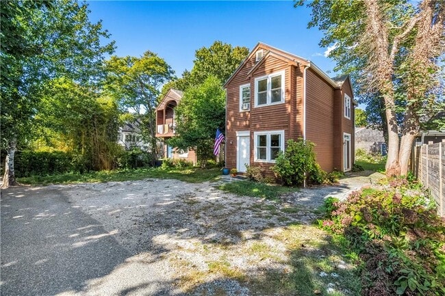Building Photo - 46 Thurston Ave
