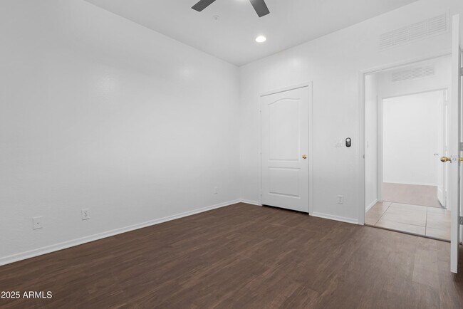 Building Photo - 8940 W Olive Ave