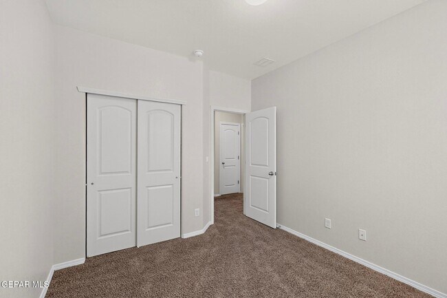 Building Photo - 12621 Cono Norte Dr