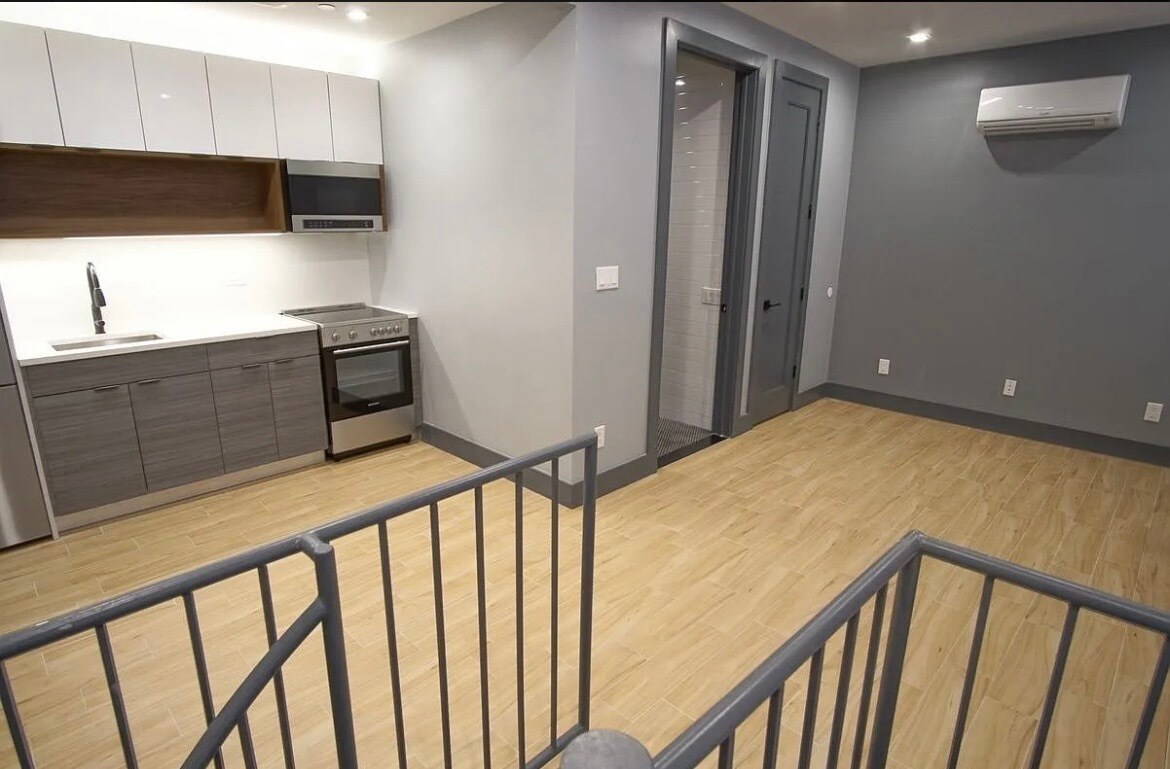 Building Photo - 314 Sumpter St