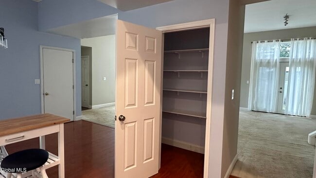 Building Photo - 21 Skylark Dr
