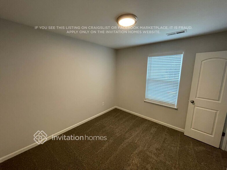 Building Photo - 6528 Pennacook Dr