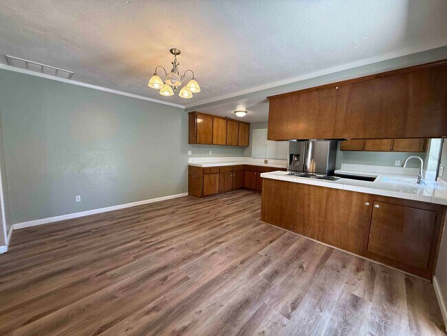 Building Photo - Great 3 Bedroom 2 Bath Home in Rancho Cordova