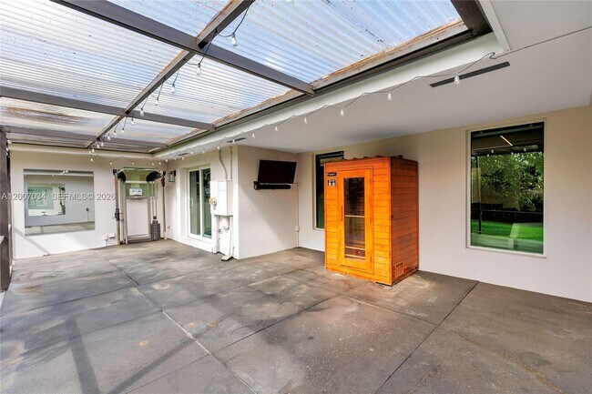 Building Photo - 13540 SW 98th Ct