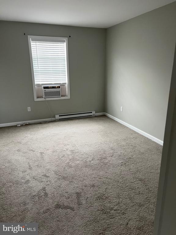 Building Photo - 208 Sunset Dr