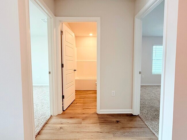 Building Photo - 1946 Tree Swallow Dr