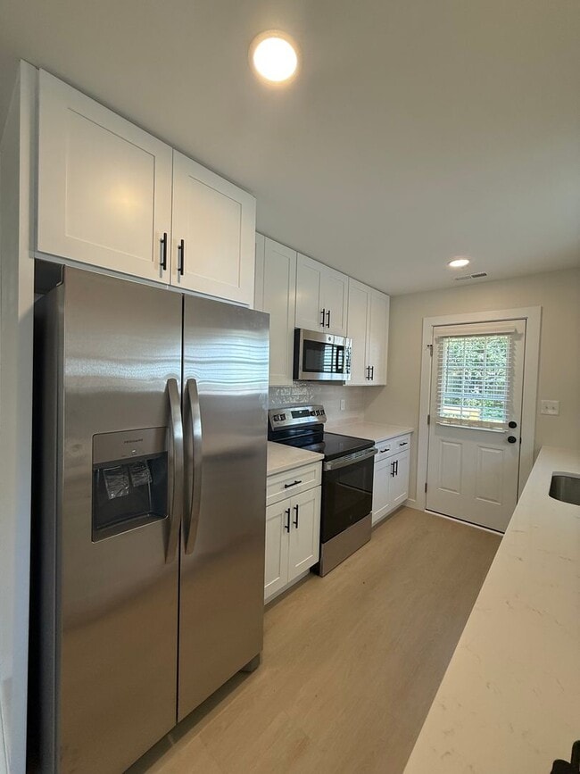 Building Photo - Brand New Construction!! - 3BD/2BA