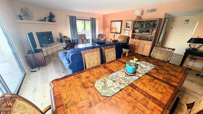 Building Photo - 5085 N Camino Del Lazo