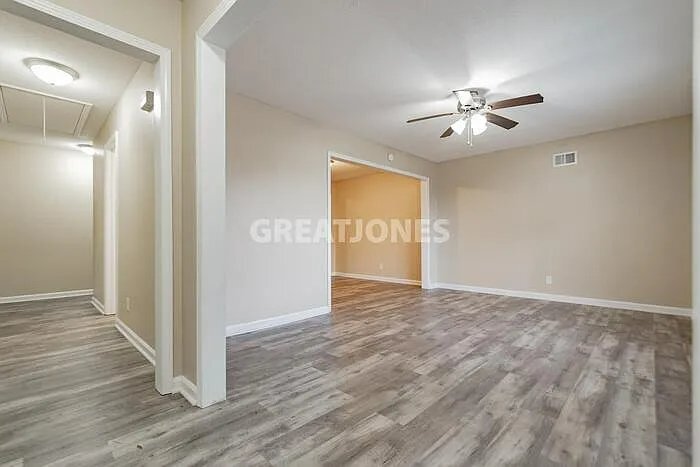 Building Photo - 1704 Westchester Dr
