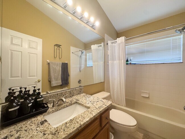 Building Photo - 3154 Samosa Hill Cir