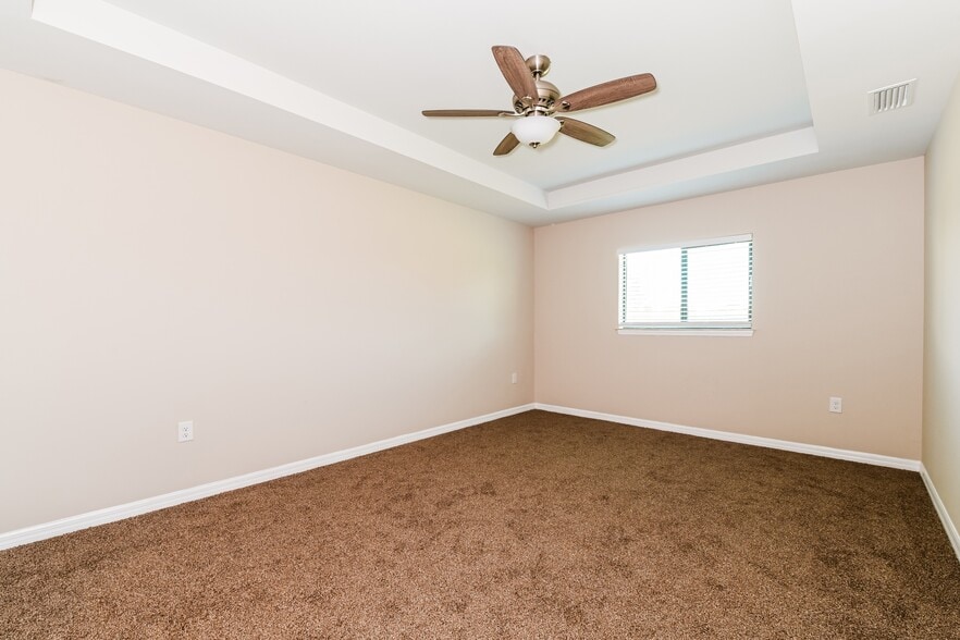 Building Photo - 3212 44th St W