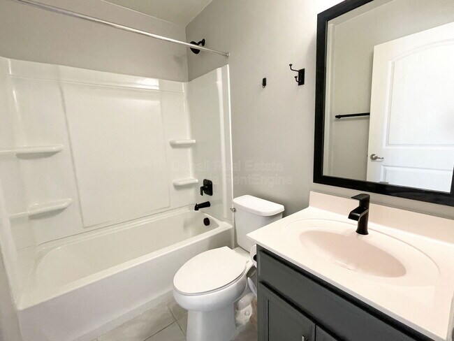 Building Photo - 8010 S Golden Bell Dr