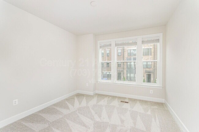 Building Photo - 43488 Stonewood Crossing Ter