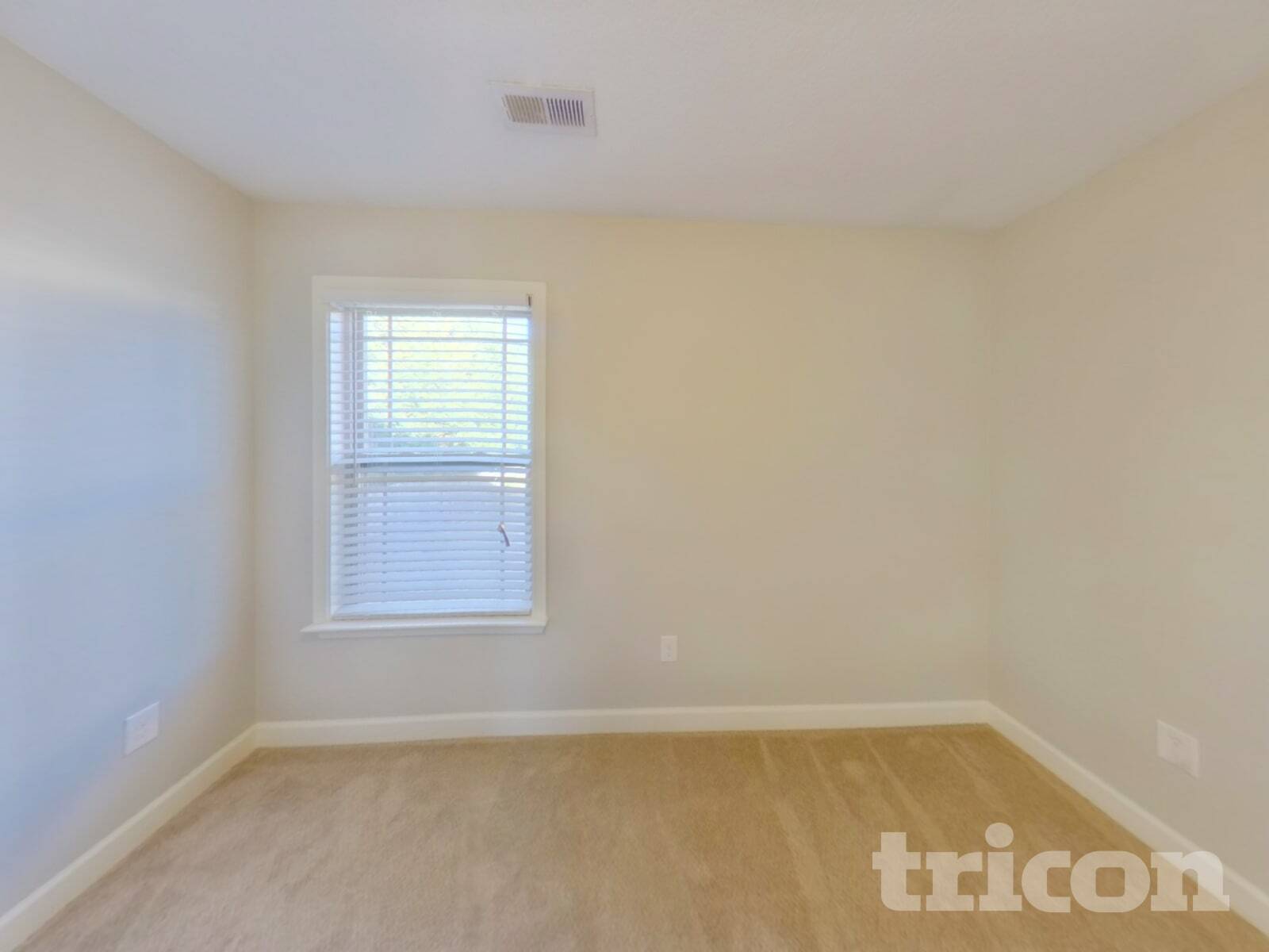 Building Photo - 613 Slippery Moss Dr