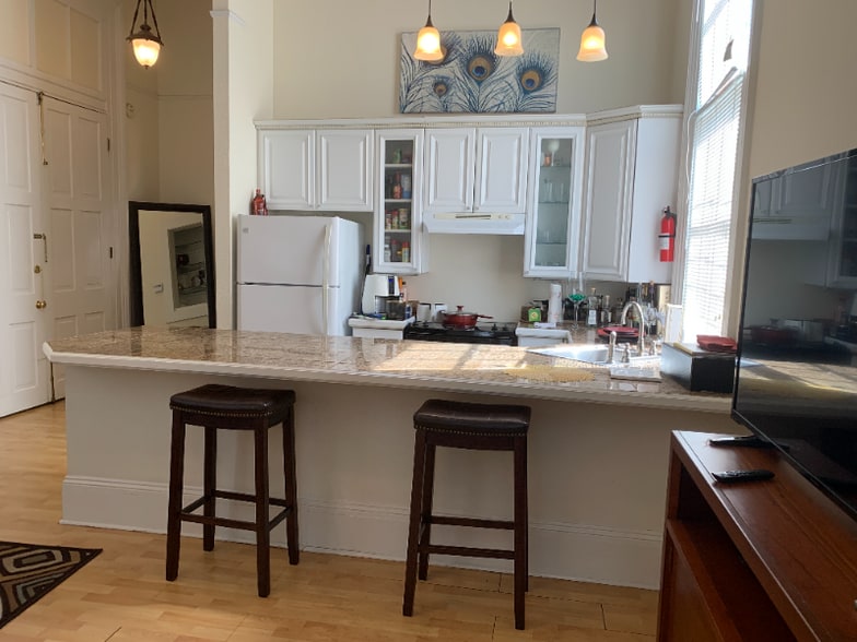 Building Photo - 1631 Esplanade Ave