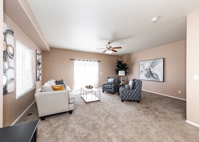 Building Photo - Cute End Unit 3 Bedroom Townhome in Lorson Ranch Next to Open Space