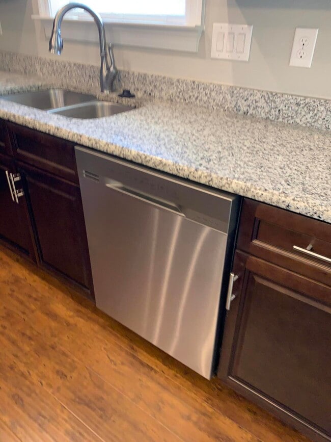 Building Photo - 2551 Tree Feather Ct