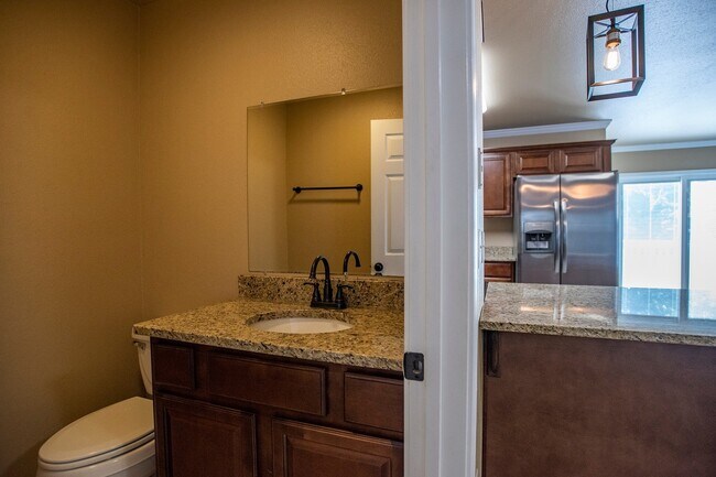 Building Photo - 2451-2451 N Brophy Cir