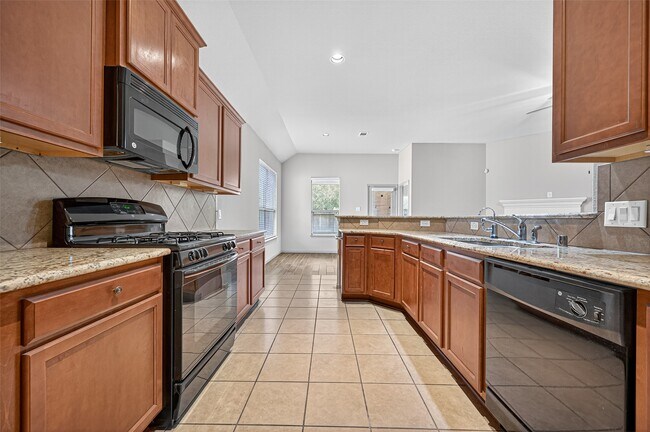Building Photo - 510 Carson Ridge Dr