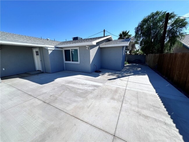 Building Photo - 2020 Whitewater Dr